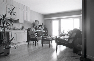 Living area suite J